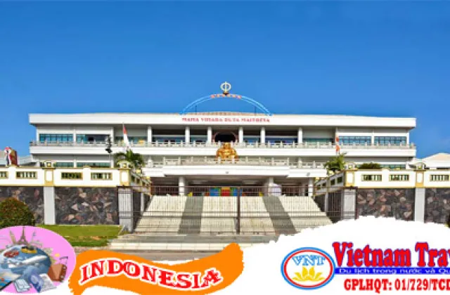 Day 5: INDONESIA – SINGAPORE – HO CHI MINH CITY (BREAKFAST)