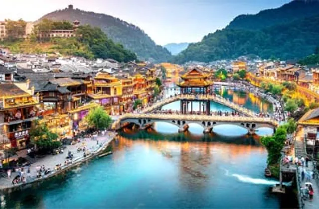 Ngày 1: HÀ NỘI - TRÙNG KHÁNH