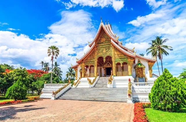 Ngày 1: HÀ NỘI - VIÊNG CHĂN  (ĂN TỐI)